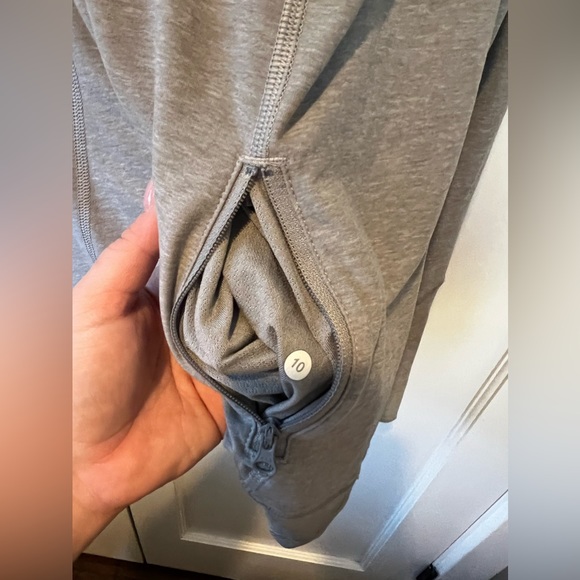 Lululemon Zip Up - Picture 4 of 4